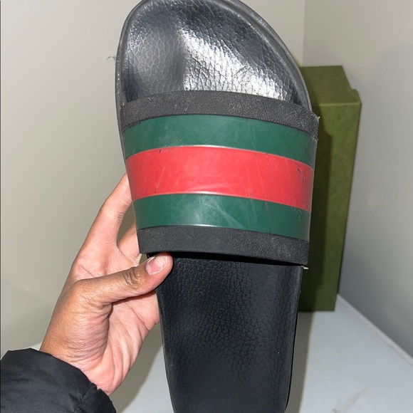 Gucci Men's Black, Red, and Green Slide Sandals - Picture 10 of 12
